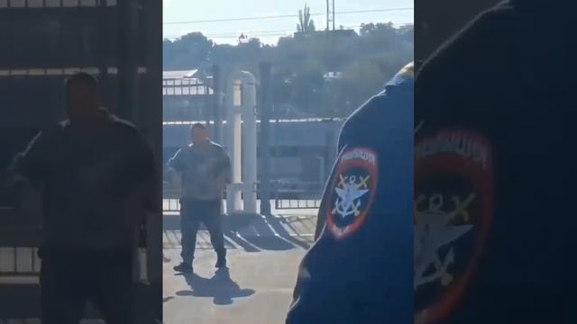 БЕЗНАКАЗАННОСТЬ и УЖАС, КОТОРЫЙ ПРОЦВЕТАЕТ В РОСТОВЕ НА ДОНУ СРЕДИ БЕЛОГО ДНЯ 16.10.23 г. #россия смотреть онлайн