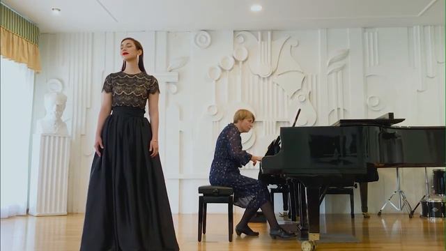 «Сирень», С.Рахманинов, поёт Анастасия Чернова смотреть онлайн