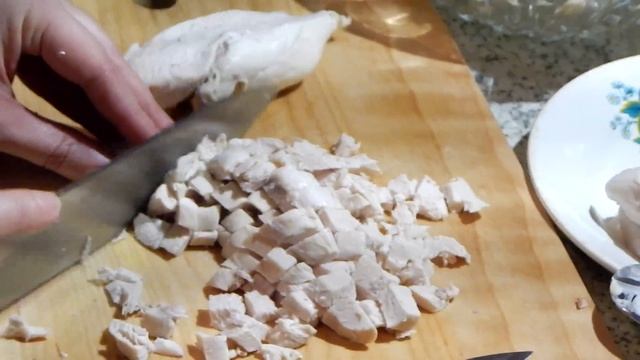 Салат «Нежность» с Курицей - Расхватывают Первым на Столе! Обалденно Вкусно! смотреть онлайн