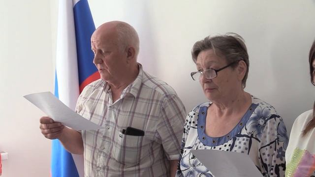 В Донецке открылись пункты выдачи паспортов Российской Федерации смотреть онлайн