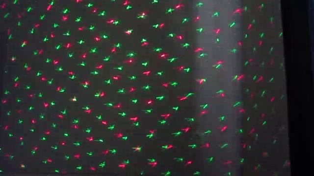 Лазерный проектор Laser Light (установка, гирлянда, звездное небо) смотреть онлайн