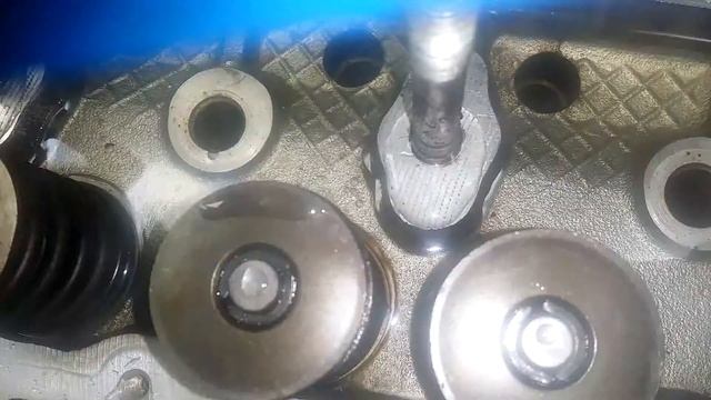 Опрессовка ГБЦ двигателя ЗМЗ-402 / УМЗ-421 (брак литья и трещина болтового отверстия) смотреть онлайн