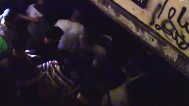 Озверешие беженцы напали на женщину в Германии смотреть онлайн