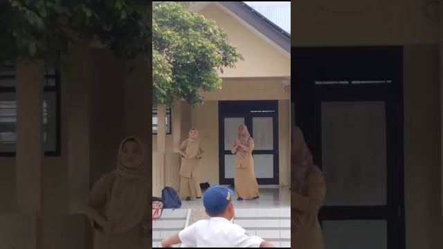 TARI PELAJAR PANCASILA GERAKAN MUDAH DIPAHAMI LATIHAN смотреть онлайн