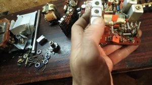 Меридиан 210 (1979) - золото и КМ в радиоприёмнике.