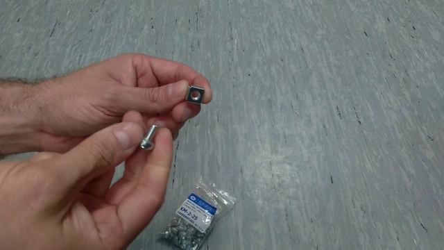 Болт, шайба, квадратная гайка - рассказываю для чего нужен такой странный набор крепежа смотреть онлайн