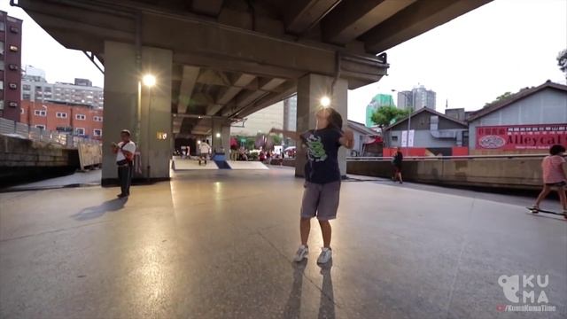 Dynamic Diabolo Duo - Extra Shots смотреть онлайн