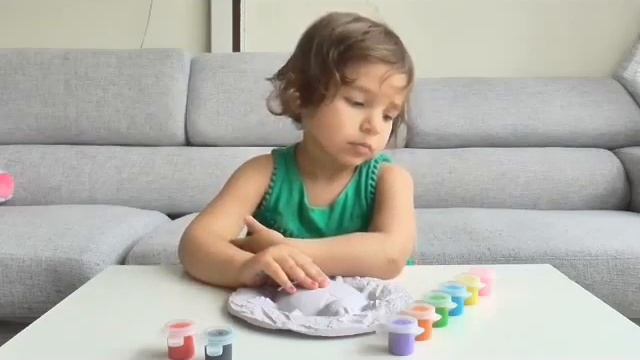 Делаем жучка из гипса и разукрашиваем его Божья коровка для детей . Развивающее видео для детей . смотреть онлайн