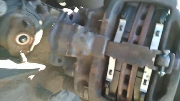 Супорт на полуприцепе Krone SDP27 2001 года выпуска / оси мерседес mercedes