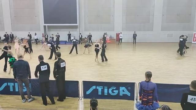 Взрослые+молодежь до С класса Латина Джайв 2 заход смотреть онлайн