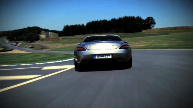 Gran Turismo Collaboration with Mercedes-Benz смотреть онлайн