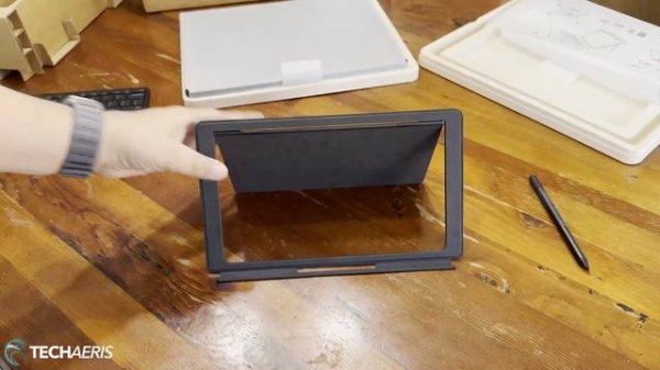 Lenovo ThinkPad X1 Fold 16 Gen 1 Unboxing