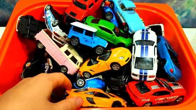 Diecast Model Cars From the Box 1 смотреть онлайн