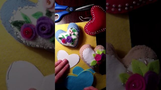 « Іграшки з фетру. Сердечки до Дня всіх закоханих.