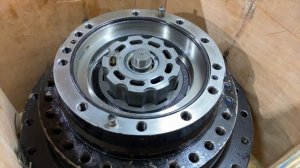 Сборка гидромотора хода гусеничного экскаватора: Часть 2