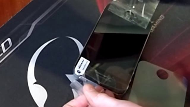 Как наклеить пленку на телефон или планшет | Vlad DIY смотреть онлайн