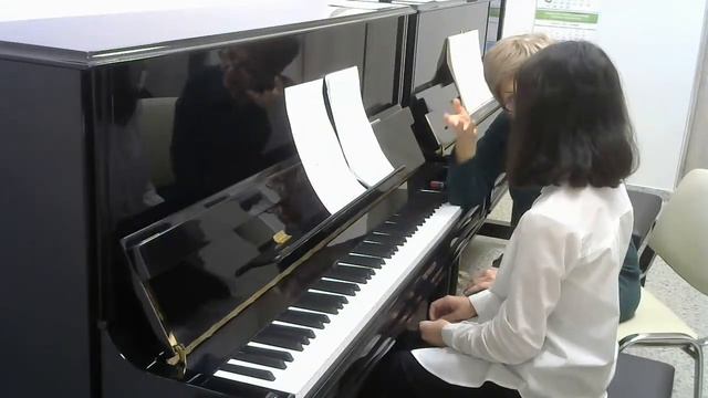 Открытый урок «Работа над полифонией в классе фортепиано» смотреть онлайн
