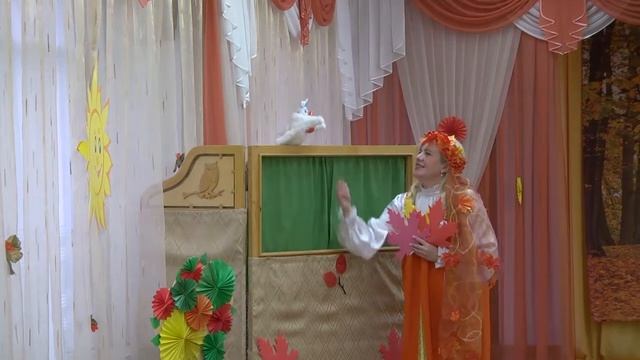 Осенний утренник в группе "ЗЕМЛЯНИЧКА" смотреть онлайн