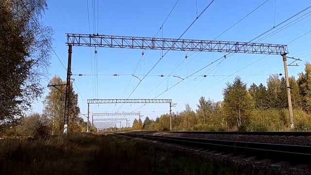 Электропоезд ЭТ2 - 8009 + приветливая бригада. смотреть онлайн