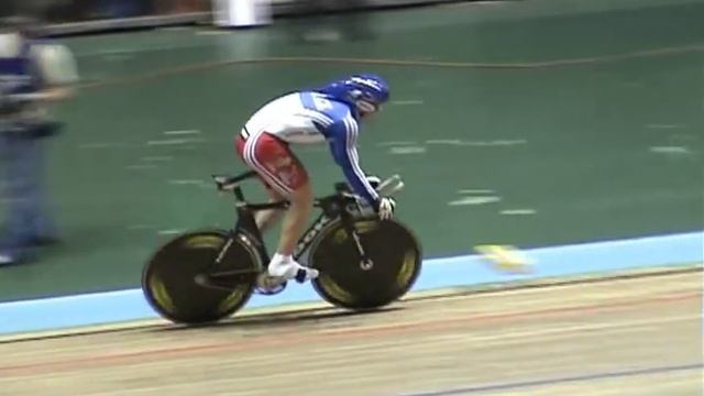 Francois Pervis - Standing Start смотреть онлайн