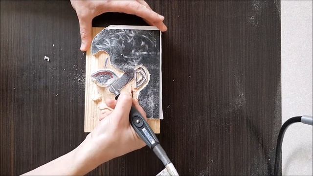 Wood carving : carving wooden man face. Jon Snow wooden portrait. смотреть онлайн