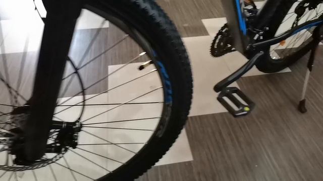 Crosser Pionner 29 AIR Shimano. Воздушная вилка, Shimano по кругу. Велосипед корый нужно купить 202 смотреть онлайн