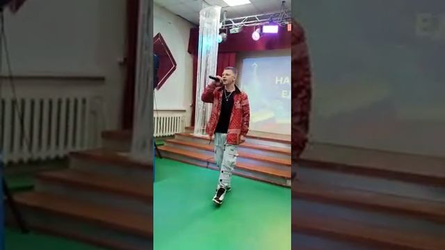 парень поёт на якутском языке #вокал #россия #гордость #красиво смотреть онлайн