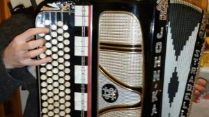 Пятиголосный Баян! С ломанной декой! Италия продажа