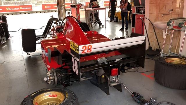 1995 Ferrari 412 T2 F1 ex Gerhard Berger start up, warm up, fly bys & downshifts смотреть онлайн