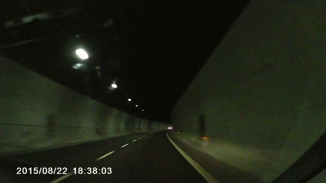 Италия Автобан. Тоннели через горы смотреть онлайн