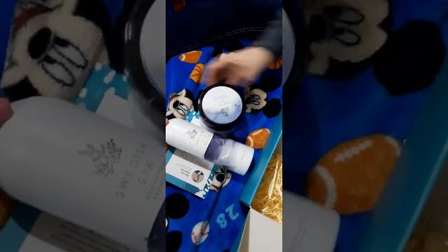 Анпэкинг! Распаковка бьюти-бокса от Виктора Афонина смотреть онлайн