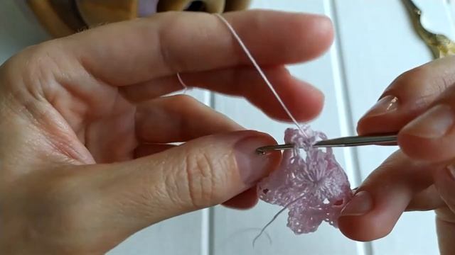 Ажурный цветочек крючком смотреть онлайн