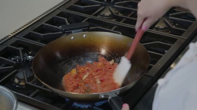 Equipment Review: The Best Woks on the Market смотреть онлайн