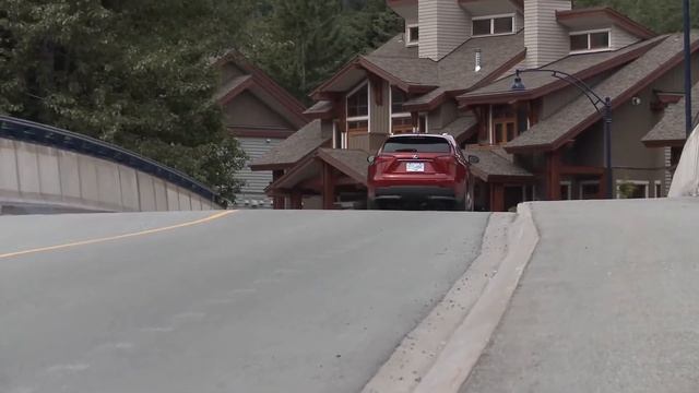 2021 Lexus NX 300h Driving Video смотреть онлайн