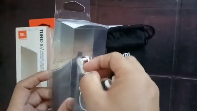 JBL t210 unboxing and review | t210 rose gold colour | best earphone under 1200 | top in amazon | смотреть онлайн