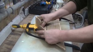 Угловая полочка для икон. Часть 2.