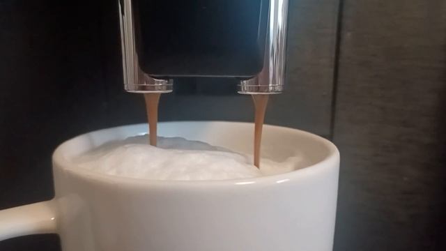 Philips 1200-Series Espresso Machine Review: The Fully Automatic Barista at Home! смотреть онлайн