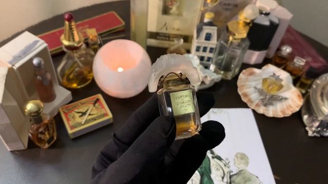 Парфюмерные Хроники. Complice de Coty. Великие ароматы. Беседа о духах смотреть онлайн