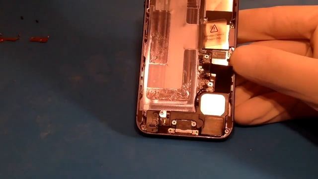 Замена нижнего шлейфа iPhone 5 смотреть онлайн