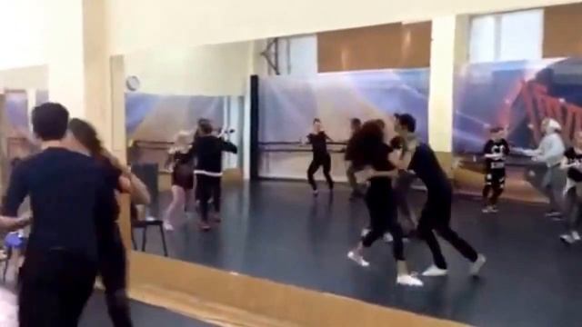 Serditov Daniel & Degtyareva Ekaterina Lindy Hop "Танцуй" смотреть онлайн
