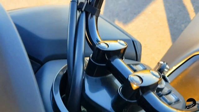 Honda Forza 300 din anul 2015. смотреть онлайн