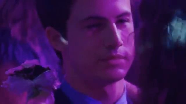 13 Reasons Why / 13 Причин Почему | 1x05 | Клэй и Ханна танцуют на школьном балу смотреть онлайн