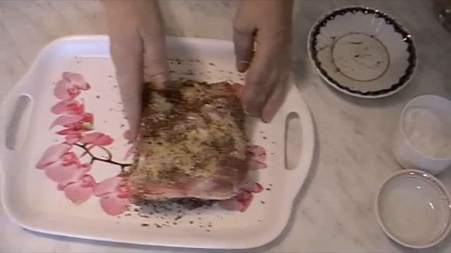 СВИНАЯ ГРУДИНКА запеченная в фольге в духовке. The PORK RIBS baked in foil in the oven. смотреть онлайн