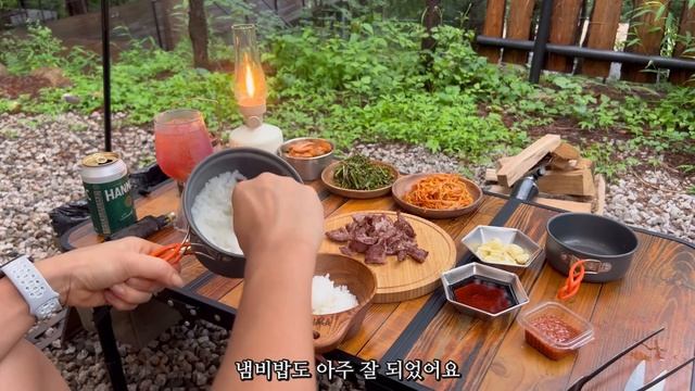 [VLOG] 텐트에서듣는낭만빗소리?빗소리Asmr/ 하루 종일 비 내리는 잣 나무숲속에서... смотреть онлайн