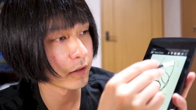 [Androidタブレット] ZOTAC TEGRA NOTE7でイラストレーターの友達に似顔絵を描いてもらった！ついでにNEX-5R + SIGMA 30mm F2.8 DNのテスト смотреть онлайн