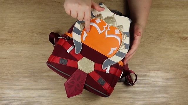 Loungefly Ahsoka Tano Mini Backpack - Star Wars Fashion Unboxing смотреть онлайн