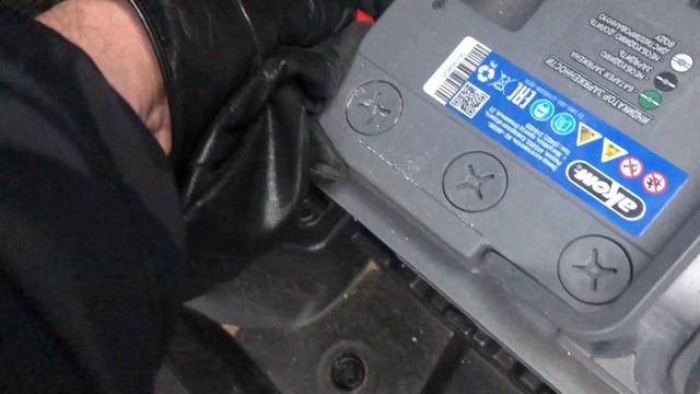 Установка аккумулятора Mercedes W211