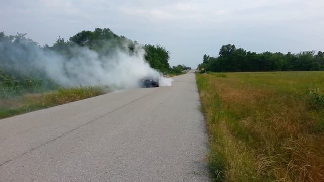 2010 Mustang GT burnout смотреть онлайн