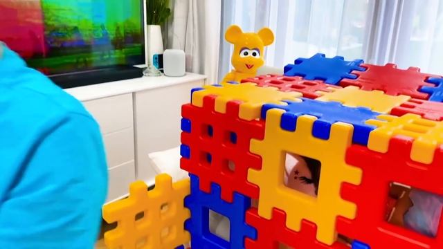 Катя и Макс их активные игры смотреть онлайн