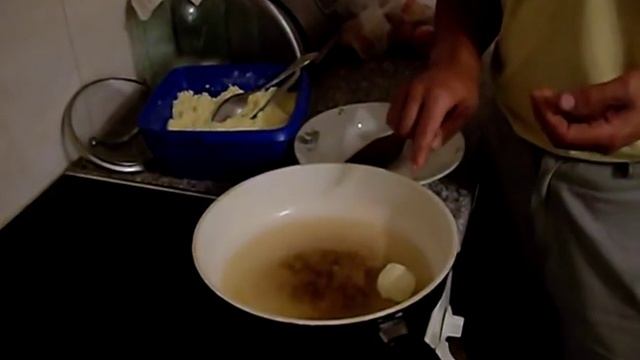 Эти хитрые сырники: при любом твороге получатся! смотреть онлайн